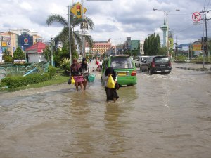 banjir seputaran Lembuswana langganan setiap hujan 